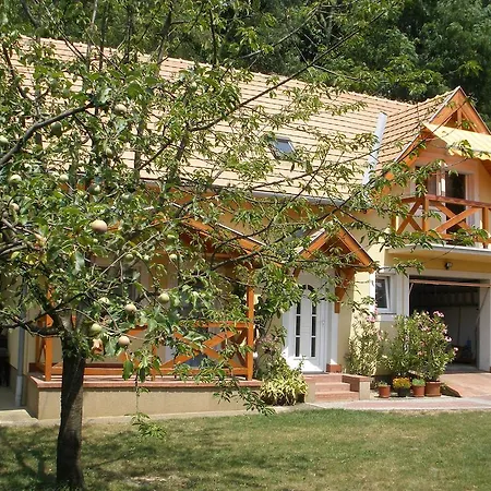 Apartament Emilia Apartmanhaz