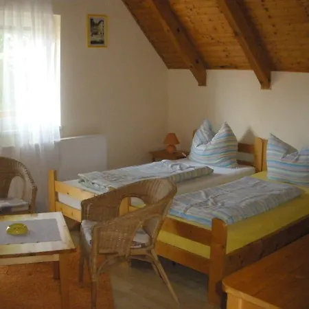 Emilia Apartmanhaz Heviz